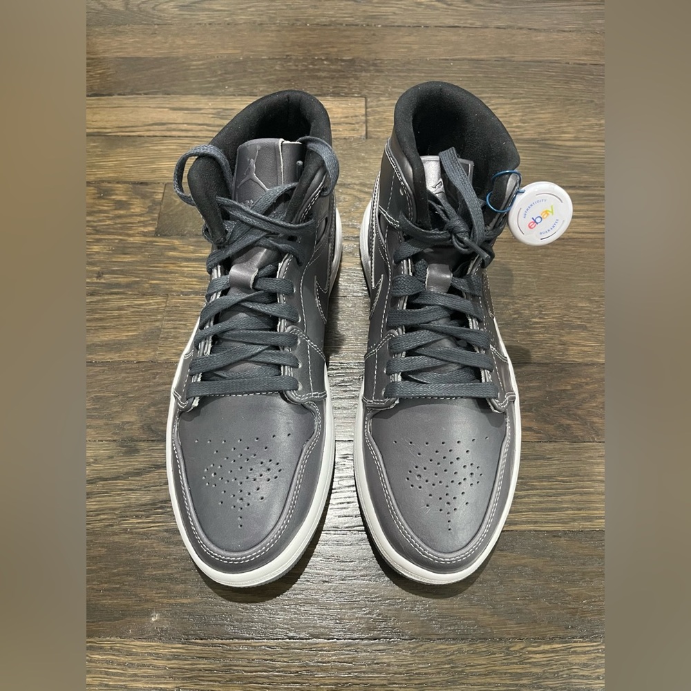 Jordan 1 Mid Noveau Wolf Grey Leather (Sz 9) - Picture 2 of 15